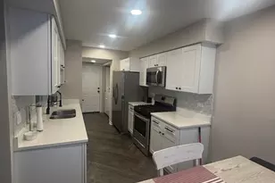 19409 Hickory Pl, Country Club Hills, IL 60478 - Photo 7