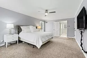 25W313 Mayflower Ave, Naperville, IL 60540 - Photo 9