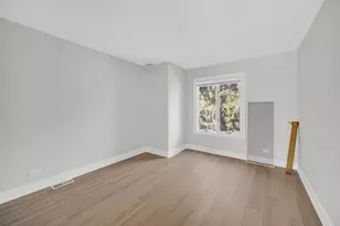 424 Ashbury Dr, Hinsdale, IL 60521 - Photo 15