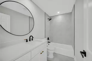 424 Ashbury Dr, Hinsdale, IL 60521 - Photo 13