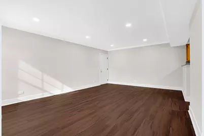 133 White Branch Court S #133, Schaumburg, IL 60194 - Photo 9