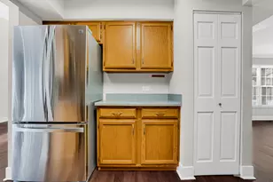 133 White Branch Ct, Schaumburg, IL 60194 - Photo 13