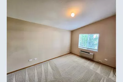 1531 Silverstone Drive #1531, Carpentersville, IL 60110 - Photo 7