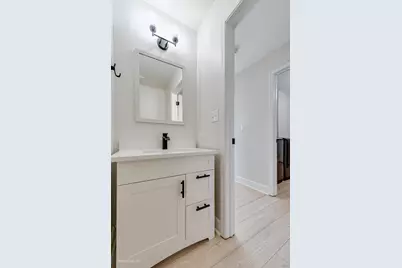 2723 Hillsboro Boulevard, Aurora, IL 60503 - Photo 9