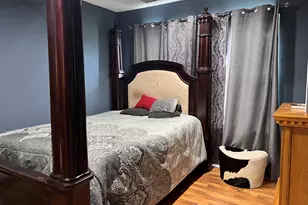 900 Windstone Ct, Lake in the Hills, IL 60156 - Photo 13