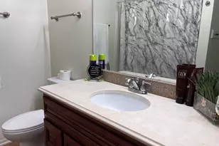 900 Windstone Ct, Lake in the Hills, IL 60156 - Photo 11