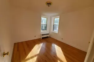 2954 W Arthur Ave, Chicago, IL 60645 - Photo 7