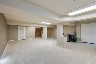 7105 Westwood Dr, Carpentersville, IL 60110 - Photo 9