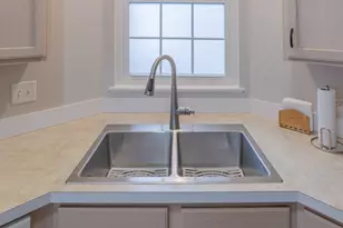 7105 Westwood Dr, Carpentersville, IL 60110 - Photo 5