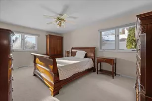 36 Winthrop New Rd, Sugar Grove, IL 60554 - Photo 15