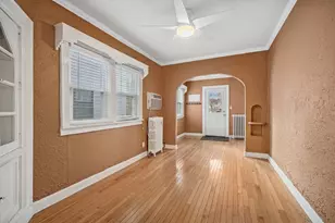 2439 Cowper Ave, Evanston, IL 60201 - Photo 5