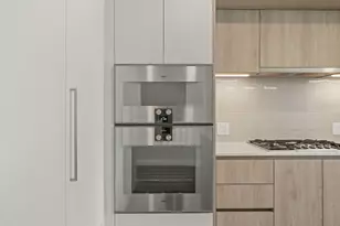 211 N Harbor Dr, Chicago, IL 60601 - Photo 5