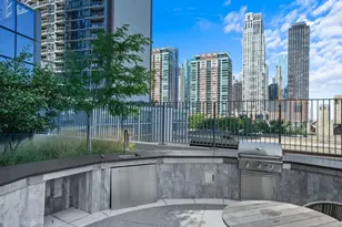 211 N Harbor Dr, Chicago, IL 60601 - Photo 37