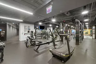 211 N Harbor Dr, Chicago, IL 60601 - Photo 41