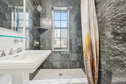 73 E Elm Street #12D, Chicago, IL 60611 - Photo 31