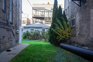 2042 W Walton St, Chicago, IL 60622 - Photo 11