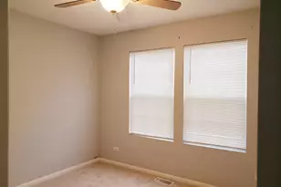 292 Waterbury Cir, Oswego, IL 60543 - Photo 15