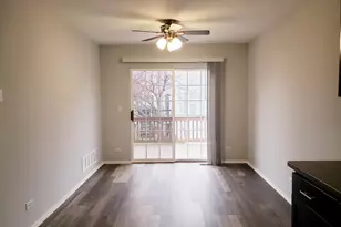 292 Waterbury Cir, Oswego, IL 60543 - Photo 7