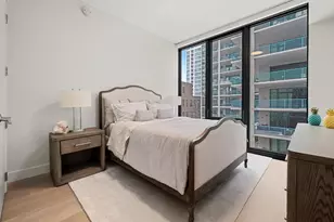 366 W Superior St, Chicago, IL 60654 - Photo 29