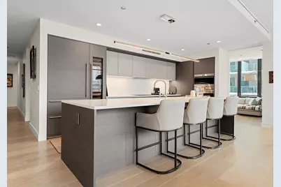 366 W Superior Street #801, Chicago, IL 60654 - Photo 11