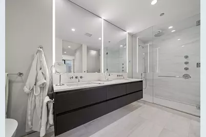 366 W Superior Street #801, Chicago, IL 60654 - Photo 17