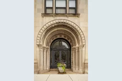 1755 E 55th Street #503, Chicago, IL 60615 - Photo 3