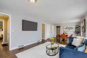 2749 Scott St, Franklin Park, IL 60131 - Photo 3