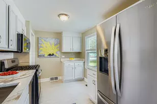 2749 Scott St, Franklin Park, IL 60131 - Photo 11