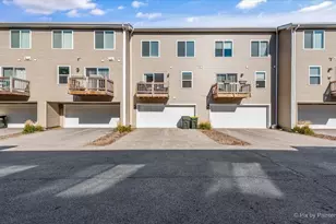 2484 Alison Ave, Pingree Grove, IL 60140 - Photo 25