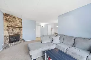 13616 Royal Ct, Crestwood, IL 60418 - Photo 7