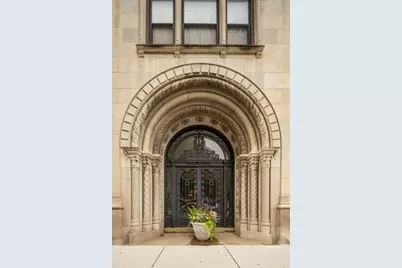1755 E 55th Street #1201, Chicago, IL 60615 - Photo 3