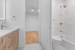 2433 W Cuyler Ave, Chicago, IL 60618 - Photo 27