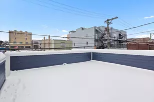 2433 W Cuyler Ave, Chicago, IL 60618 - Photo 45