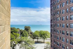 1765 E 55th St, Chicago, IL 60615 - Photo 21