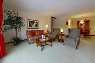 2211 S Stewart Ave, Lombard, IL 60148 - Photo 13