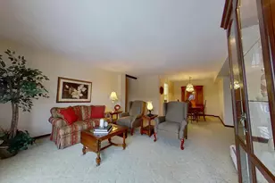 2211 S Stewart Ave, Lombard, IL 60148 - Photo 11