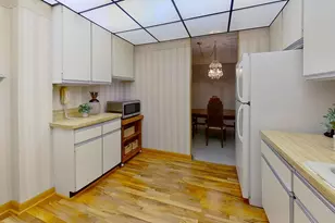 2211 S Stewart Ave, Lombard, IL 60148 - Photo 9