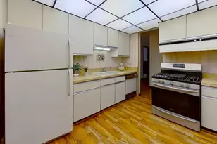 2211 S Stewart Ave, Lombard, IL 60148 - Photo 7