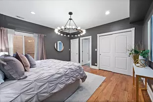 744 W Cornelia Ave, Chicago, IL 60657 - Photo 21