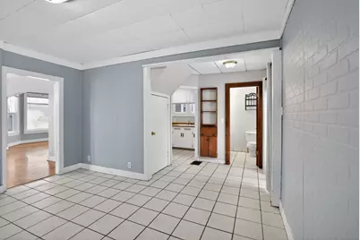 1250 W American Street, Freeport, IL 61032 - Photo 7