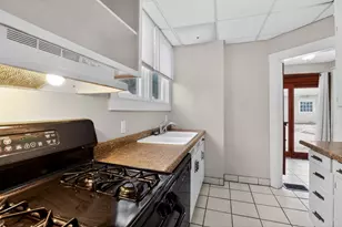 1250 W American St, Freeport, IL 61032 - Photo 9