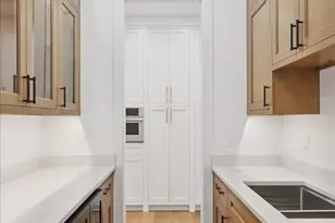 153 S Kenmore Ave, Elmhurst, IL 60126 - Photo 13