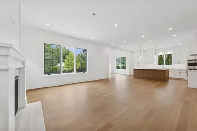 153 S Kenmore Avenue, Elmhurst, IL 60126 - Photo 11