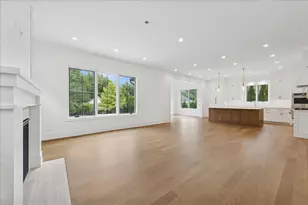 153 S Kenmore Ave, Elmhurst, IL 60126 - Photo 11