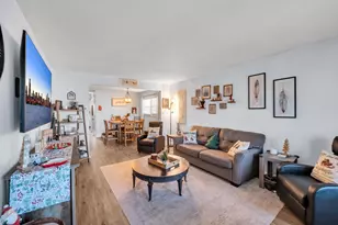 10840 S Kolmar Ave, Oak Lawn, IL 60453 - Photo 3