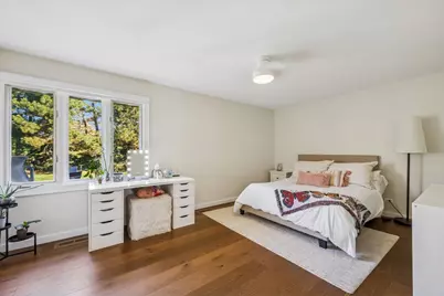 165 Briarwood North, Oak Brook, IL 60523 - Photo 17