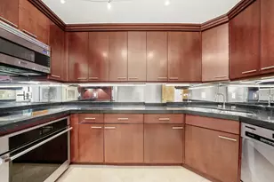 401 E Ontario St, Chicago, IL 60611 - Photo 25