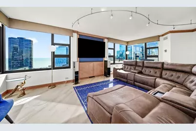 401 E Ontario Street #4206, Chicago, IL 60611 - Photo 9