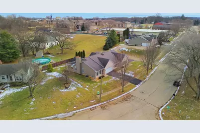 500 Countryside Lane, Dixon, IL 61021 - Photo 3