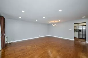 6800 N California Ave, Chicago, IL 60645 - Photo 13